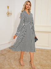 Load image into Gallery viewer, Katrina Long Sleeve Midi Dress
