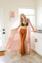 Load image into Gallery viewer, Paisley Tapestry Free Flow Kimono