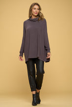 Load image into Gallery viewer, Long Sleeve Open Back Pullover Top