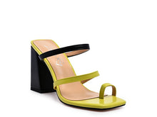 Load image into Gallery viewer, Marve Block Heel Thong Sandals