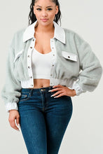 Load image into Gallery viewer, ATHINA CASUAL DENIM CONTRAST FUR CROP JACKET