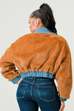 Load image into Gallery viewer, ATHINA CASUAL DENIM CONTRAST FUR CROP JACKET