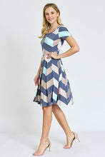 Load image into Gallery viewer, Chevron Pleated Midi Dress