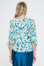 Load image into Gallery viewer, Made in USA Flower Print V neck Top