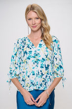 Load image into Gallery viewer, Made in USA Flower Print V neck Top