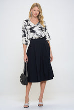 Load image into Gallery viewer, Made in USA Flower Print V neck Top