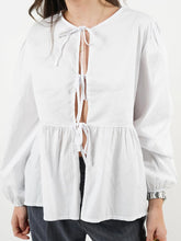 Load image into Gallery viewer, Sara Marie Long Sleeve Blouse