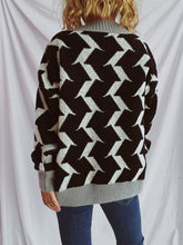 Load image into Gallery viewer, Contrast Trim Geometric V-Neck Long Sleeve Cardigan