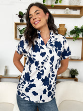 Load image into Gallery viewer, Flower Notched Short Sleeve Blouse