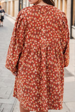 Load image into Gallery viewer, Plus Size Floral Round Neck Dress