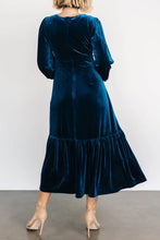 Load image into Gallery viewer, Vivian Long Sleeve Midi Velvet Dress