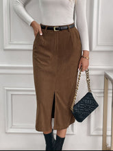 Load image into Gallery viewer, Slit Midi Skirt with Pockets