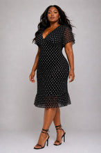 Load image into Gallery viewer, Daisy Plus Size Midi Dress