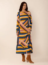Load image into Gallery viewer, Contrast Round Neck Flare Sleeve Midi Dress