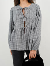 Load image into Gallery viewer, Sara Marie Long Sleeve Blouse