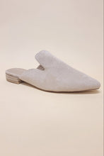 Load image into Gallery viewer, POINTED TOE SLIP ON MULE FLATS