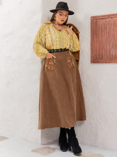 Load image into Gallery viewer, Embroidered Pocketed High Waist Skirt