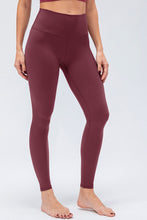 Load image into Gallery viewer, Wide Waistband Slim Fit Active Leggings