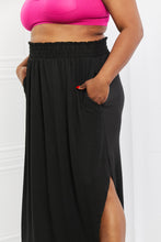Load image into Gallery viewer, Zenana It's My Time Full Size Side Scoop Scrunch Skirt in Black