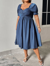 Load image into Gallery viewer, Plus Size Ruched Sweetheart Neck Dress