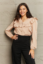 Load image into Gallery viewer, Vero Ruffled Button Down Shirt