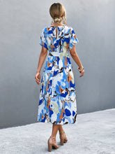 Load image into Gallery viewer, Round Neck Midi Dress