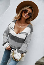 Load image into Gallery viewer, Color Block Scoop Sweater