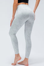Load image into Gallery viewer, Wide Waistband Slim Fit Active Leggings
