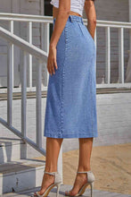 Load image into Gallery viewer, Gladis Buttoned Down Denim Skirt