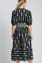 Load image into Gallery viewer, Umgee Velvet Trim Midi Dress
