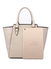 Load image into Gallery viewer, Women Medium Tote Bage
