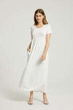 Load image into Gallery viewer, Tasia Maxi Dress With Pocket
