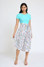 Load image into Gallery viewer, Casa Floral Midi Dress
