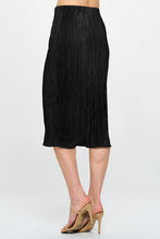 Load image into Gallery viewer, Black Solid Plisse Midi Skirt
