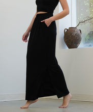 Load image into Gallery viewer, BAMBOO CLASSIC SKIRT
