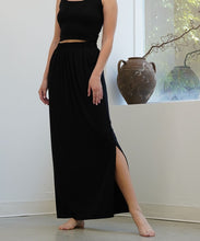 Load image into Gallery viewer, BAMBOO CLASSIC SKIRT
