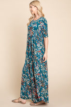 Load image into Gallery viewer, Rae Printed Shirred Maxi Dress
