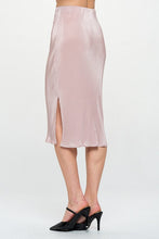 Load image into Gallery viewer, Solid Plisse Midi Skirt with Slit
