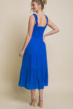 Load image into Gallery viewer, Smocked Bodice Maxi Dress
