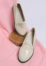 Load image into Gallery viewer, 21004-1762422227996-SH5798 BEIGE -2.jpg
