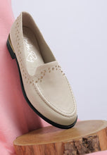 Load image into Gallery viewer, 21004-1762422231054-SH5798 BEIGE -5.jpg
