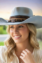 Load image into Gallery viewer, 90897CE9B9EEFCC7A98A7E1C5411EE84/24798829_51fcaa56-4431-42b6-b460-356bc6be3762.jpg
