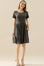 Load image into Gallery viewer, Ninexis Ruched Dress with Pockets
