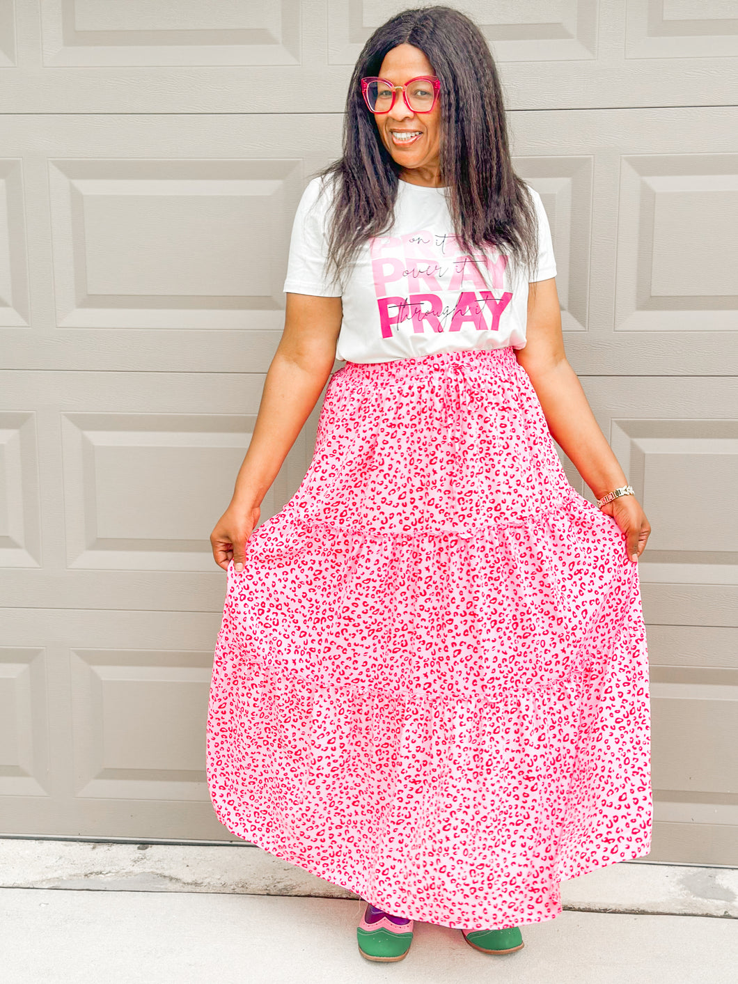 PRAY GRAPHIC TEE