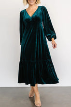 Load image into Gallery viewer, Vivian Long Sleeve Midi Velvet Dress
