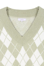 Load image into Gallery viewer, Knitted argyle sweater vest
