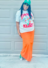 Load image into Gallery viewer, FLOWER MARKET Graphic Round Neck T Shirt
