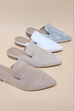 Load image into Gallery viewer, POINTED TOE SLIP ON MULE FLATS
