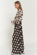 Load image into Gallery viewer, Hailey Long Sleeve Pleated Maxi Dress
