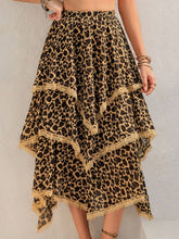 Load image into Gallery viewer, Lace Detail Layered Printed Skirt
